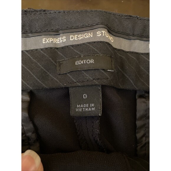 Express Design Studio Editor Black Pleated Front Cuffed Shorts Women's Sz 0 - Picture 3 of 10